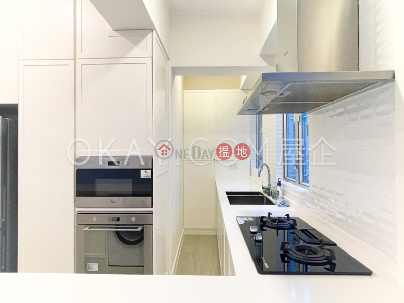 Property Search Hong Kong | OneDay | Residential Sales Listings | Stylish 3 bedroom in Mid-levels West | For Sale