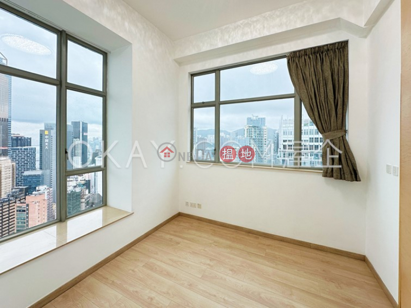 Stylish 3 bedroom on high floor with balcony | Rental | York Place York Place Rental Listings