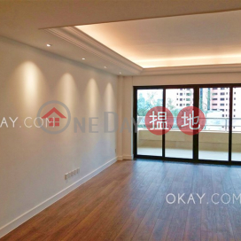 Unique 3 bedroom on high floor with balcony & parking | Rental | Pine Court Block A-F 翠峰園A-F座 _0