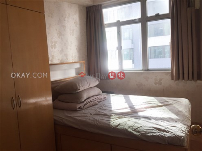 HK$ 17,500/ month, Sai Kou Building Wan Chai District Generous 3 bedroom on high floor | Rental