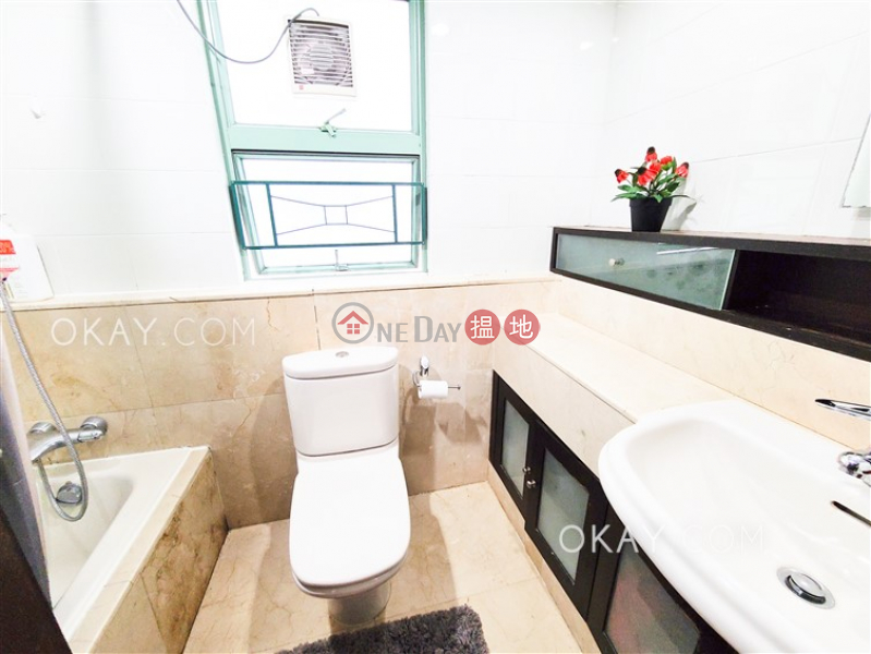Rare 3 bedroom on high floor | For Sale, Goldwin Heights 高雲臺 Sales Listings | Western District (OKAY-S26087)