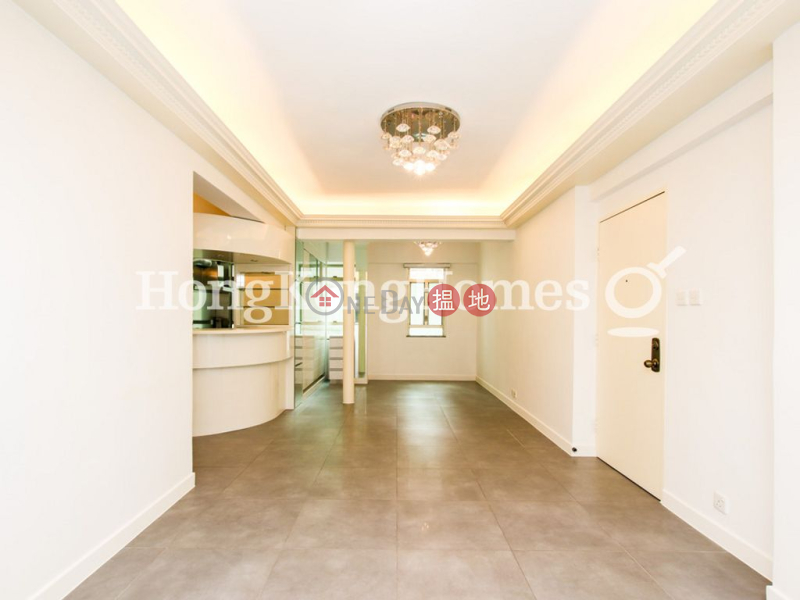 3 Bedroom Family Unit for Rent at Merry Court 10 Castle Road | Western District, Hong Kong, Rental | HK$ 39,000/ month