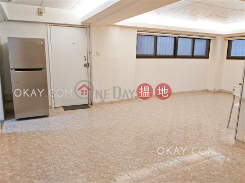 Tasteful 3 bedroom in Mid-levels West | Rental | Sung Ling Mansion 崇寧大廈 _0