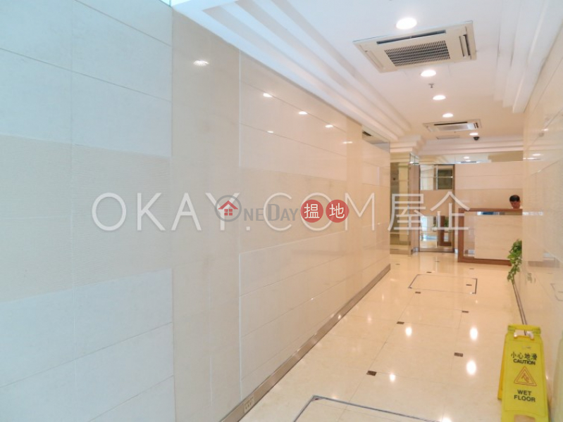Charming 3 bedroom on high floor with racecourse views | Rental | Southern Pearl Court 南珍閣 Rental Listings