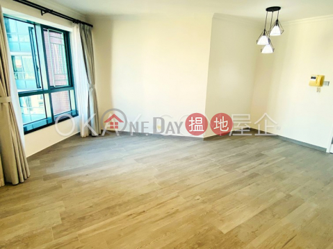 Charming 3 bedroom in Mid-levels West | Rental | 80 Robinson Road 羅便臣道80號 _0