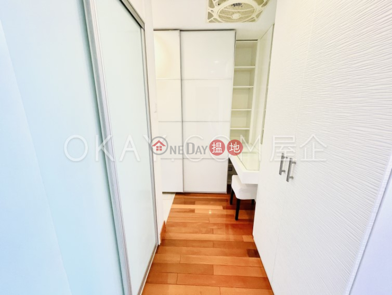 Efficient 3 bed on high floor with sea views & balcony | Rental | Discovery Bay, Phase 2 Midvale Village, 5 Middle Lane 愉景灣 2期 畔峰 畔山徑5號 Rental Listings