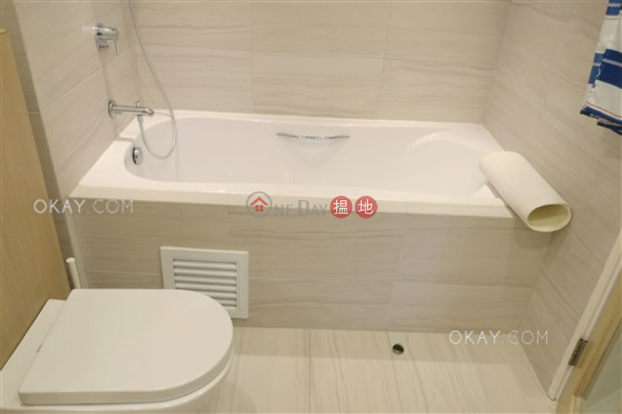 HK$ 40,000/ month Convention Plaza Apartments | Wan Chai District, Nicely kept 2 bedroom on high floor | Rental