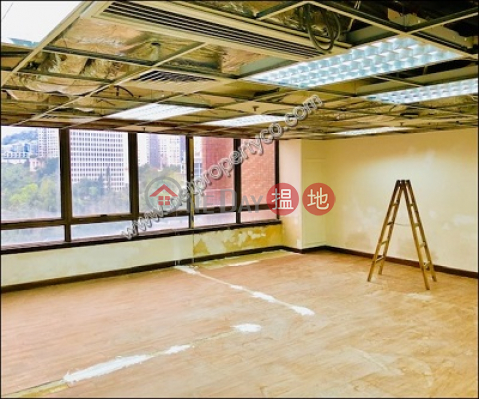 Large office for rent in Wan Chai, Lucky Centre 樂基中心 | Wan Chai District (A064078)_0