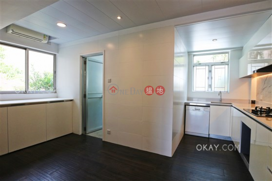 HK$ 78,000/ month, Goodwood Southern District Efficient 3 bedroom with balcony & parking | Rental