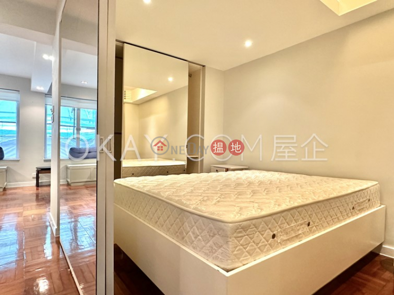 HK$ 25,000/ month 1 U Lam Terrace Central District, Intimate 1 bedroom in Sheung Wan | Rental
