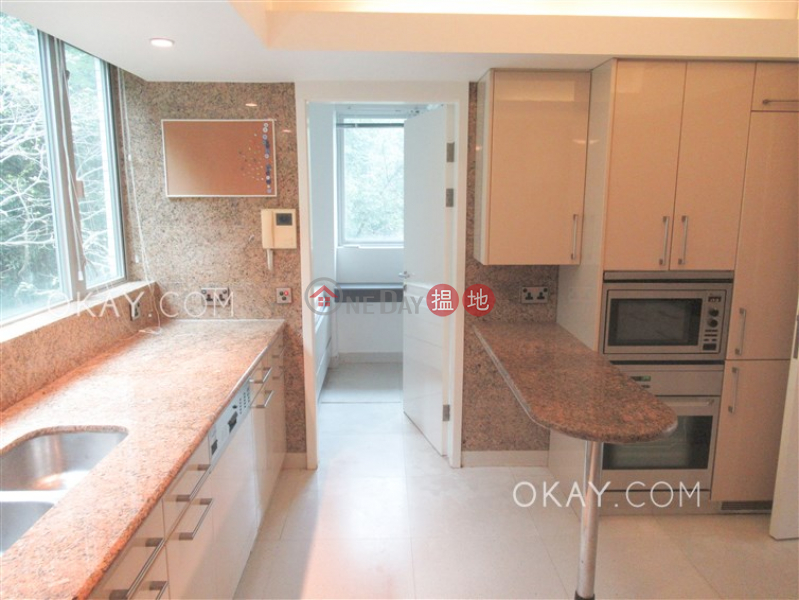 HK$ 120,000/ month, Haking Mansions, Central District | Stylish 3 bedroom on high floor with balcony & parking | Rental