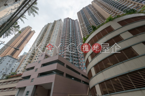 Lovely 2 bedroom with balcony & parking | For Sale | Dragonview Court 龍騰閣 _0