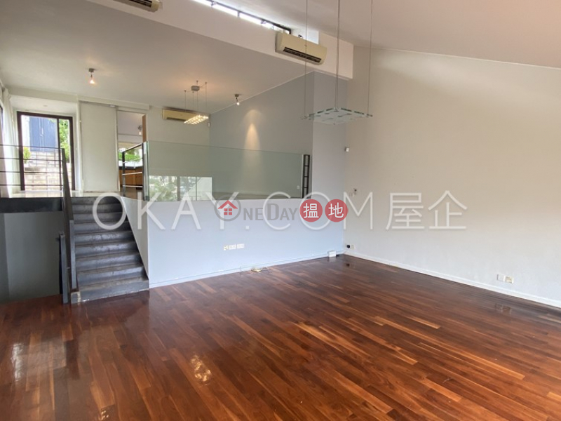 HK$ 39.8M | Phase 3 Headland Village, 2 Seabee Lane | Lantau Island, Stylish house with sea views, terrace & balcony | For Sale