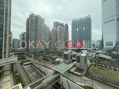 Gorgeous 3 bedroom in Kowloon Station | Rental | Sorrento 擎天半島 _0
