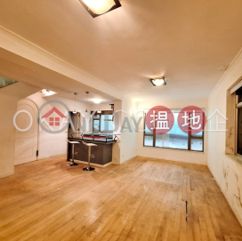 Luxurious 3 bedroom with balcony | For Sale
