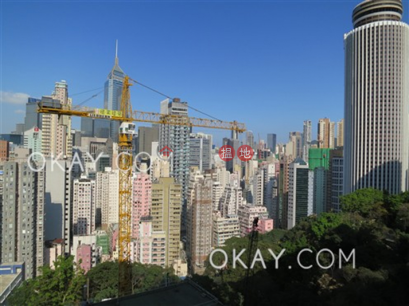 香港搵樓|租樓|二手盤|買樓| 搵地 | 住宅|出租樓盤3房2廁,實用率高,連車位,露台《倚雲閣出租單位》