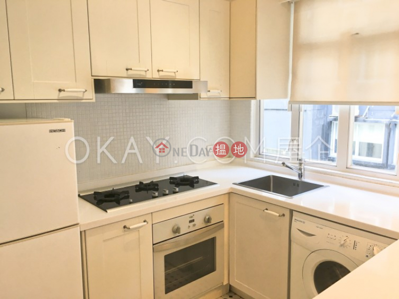 HK$ 26,000/ month, Sung Tak Mansion, Western District Practical 1 bedroom on high floor with balcony | Rental
