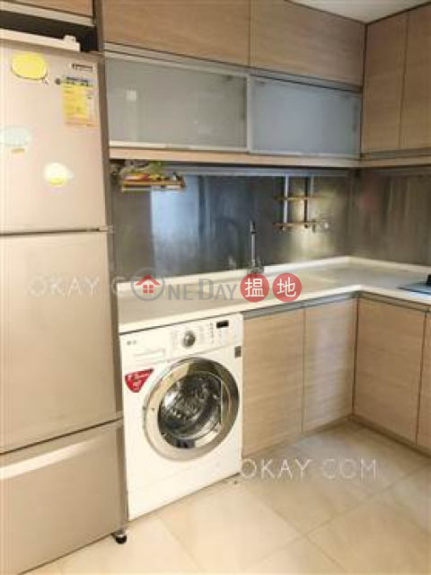 Lovely 1 bedroom on high floor | For Sale | Robinson Heights 樂信臺 _0