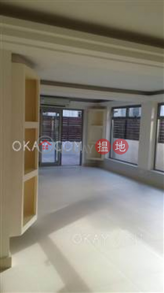 Gorgeous house with rooftop, terrace & balcony | For Sale | Hing Keng Shek 慶徑石 Sales Listings