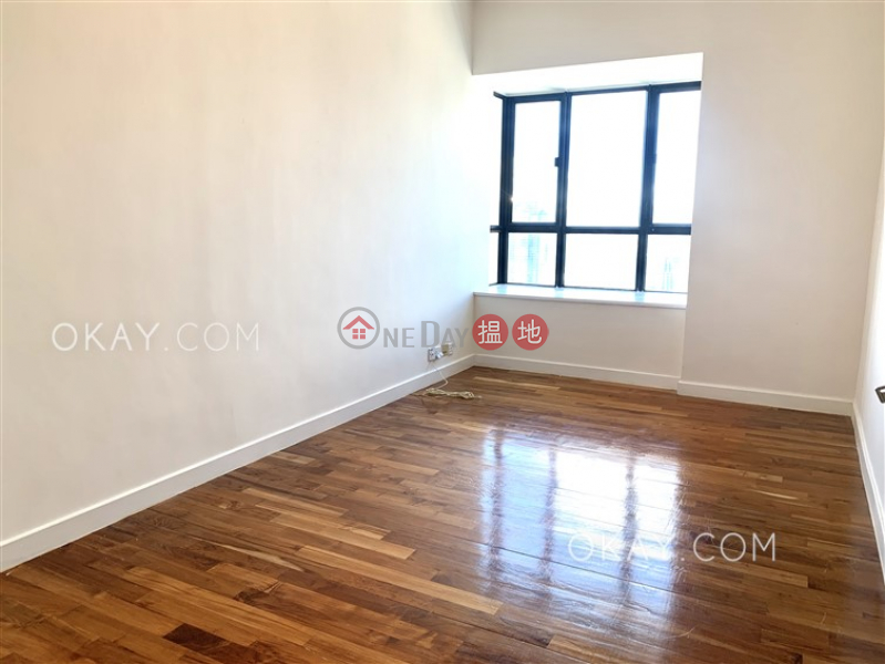 Exquisite 3 bed on high floor with terrace & balcony | Rental | Dynasty Court 帝景園 Rental Listings