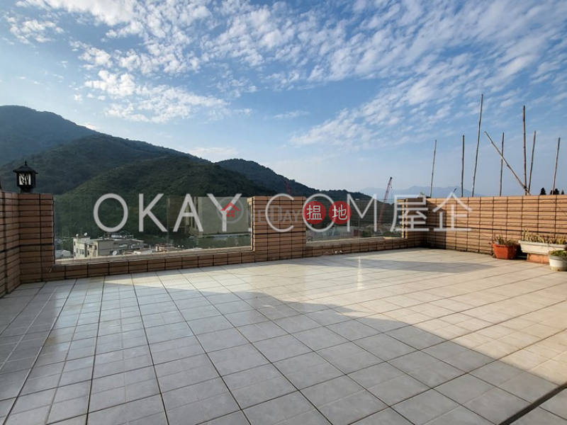 Tasteful house on high floor with rooftop & balcony | Rental | Tai Tung Wo Liu Village House 大洞禾寮村屋 Rental Listings
