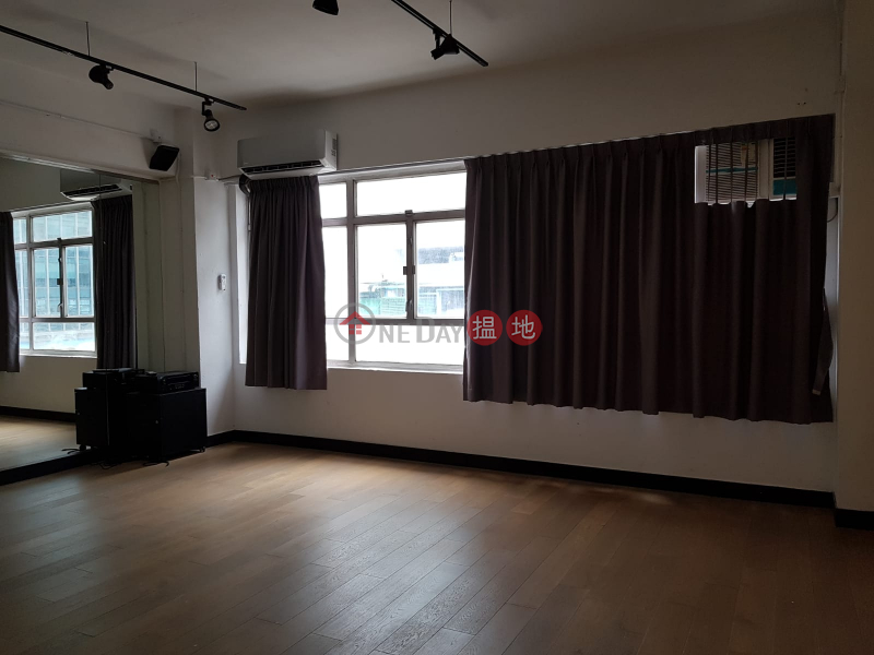 影樓 牆身鏡 跳舞室 辦公室209-211偉業街 | 觀塘區-香港|出租|HK$ 36,000/ 月