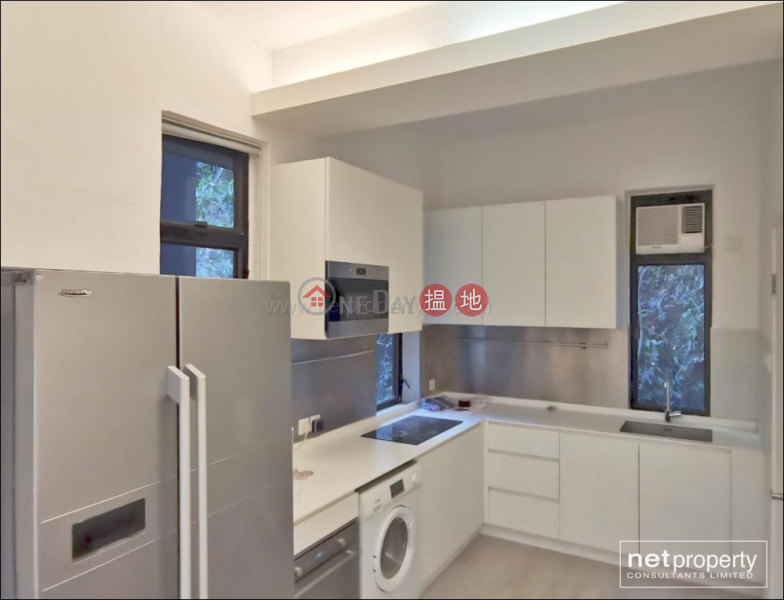 Spacious 2 bedroom Apartment in Midlevel North | 42-60 Tin Hau Temple Road 天后廟道42-60號 Rental Listings