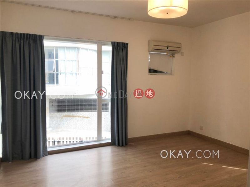 HK$ 91,000/ month Rose Court, Wan Chai District, Efficient 3 bedroom with balcony & parking | Rental