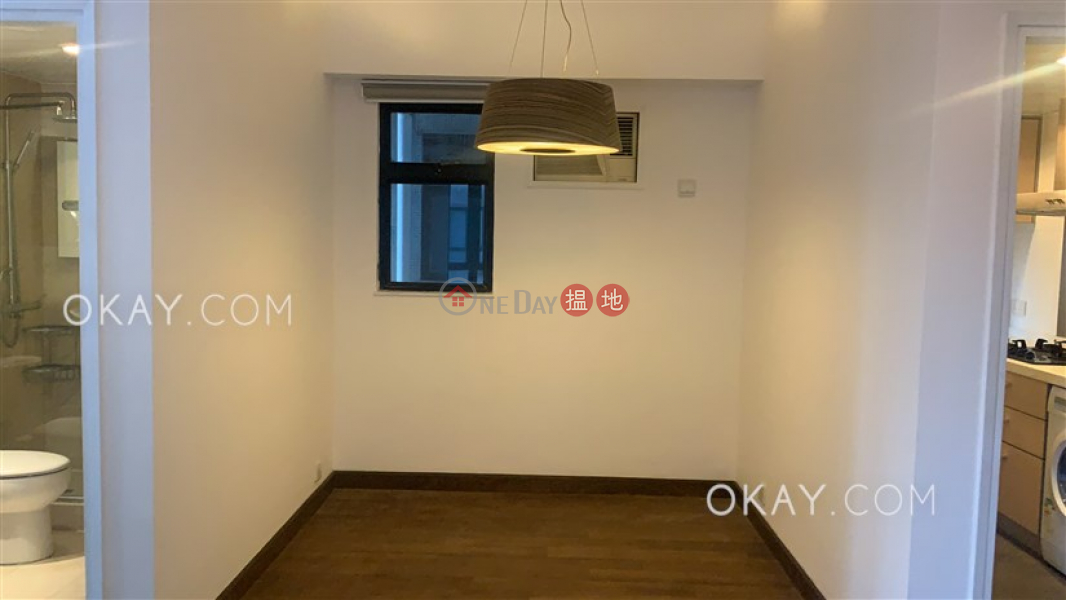 Property Search Hong Kong | OneDay | Residential | Rental Listings Nicely kept 2 bed on high floor with sea views | Rental