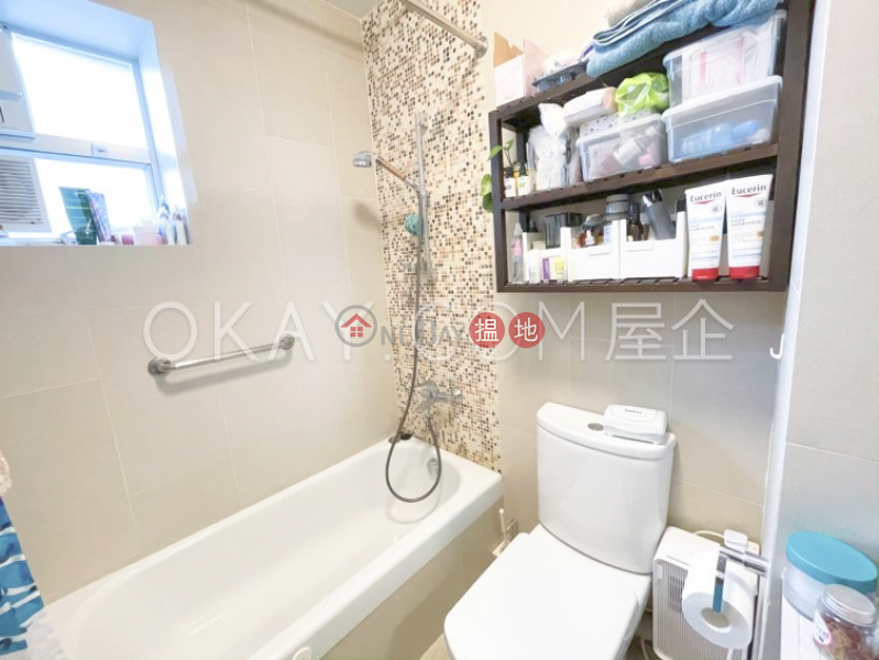 HK$ 15.2M, Block 2 Kwun King Mansion Sites A Lei King Wan Eastern District | Luxurious 2 bedroom in Quarry Bay | For Sale