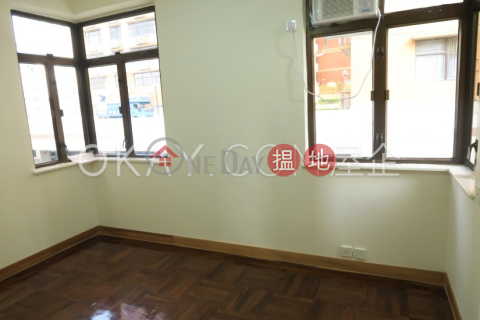 Practical 2 bedroom on high floor with harbour views | Rental | Breezy Mansion 清風大廈 _0