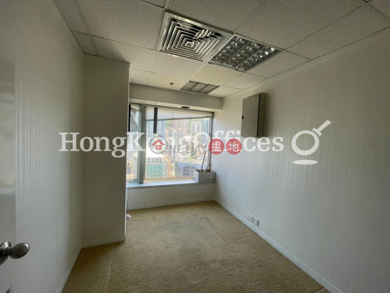 Shun Tak Centre, High Office / Commercial Property | Rental Listings HK$ 102,795/ month