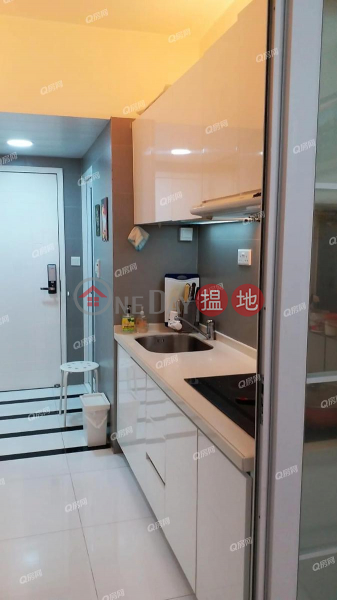 Tak Wah Mansion | 3 bedroom High Floor Flat for Sale 290-296 Hennessy Road | Wan Chai District Hong Kong Sales | HK$ 7.18M