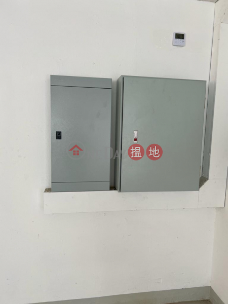 HK$ 60,000/ month, Tung Luen Industrial Building | Kwai Tsing District, Kwai Chung Donglian Industrial Building 60,000 yuan all-inclusive flat-use large warehouse freight elevator direct access unit