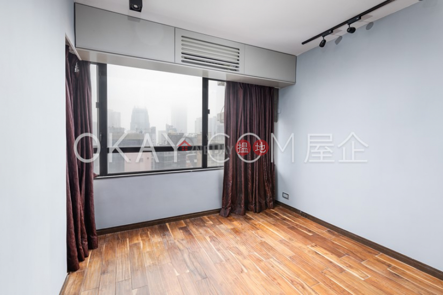 Lovely 2 bedroom on high floor with rooftop | Rental | Cameo Court 慧源閣 Rental Listings