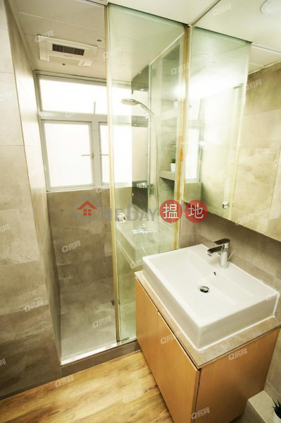 Chong Yip Centre | Middle, Residential | Sales Listings, HK$ 7.2M