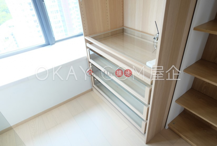 Popular 2 bed on high floor with sea views & balcony | For Sale | The Hudson 浚峰 Sales Listings