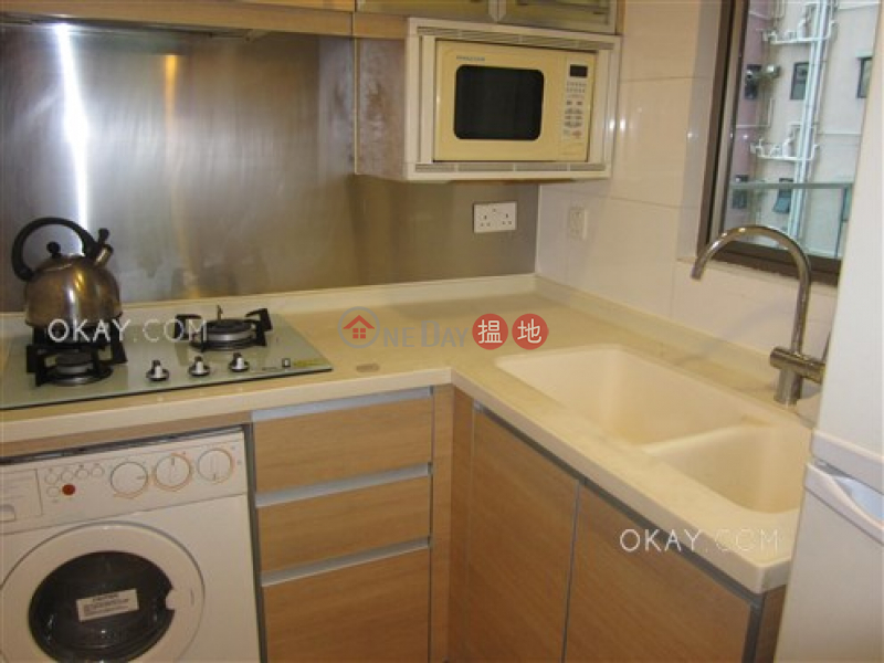 Nicely kept 2 bedroom with terrace | For Sale | The Zenith Phase 1, Block 3 尚翹峰1期3座 Sales Listings