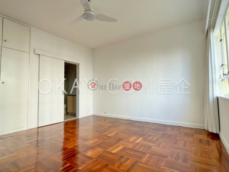 Efficient 2 bedroom with balcony | Rental | Panorama 全景大廈 Rental Listings