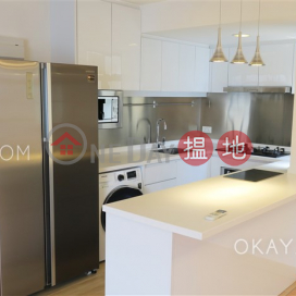 Charming 2 bedroom on high floor with parking | For Sale | Valiant Park 駿豪閣 _0