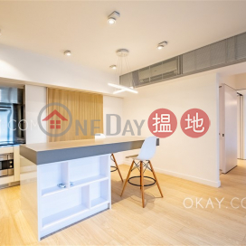 Stylish 2 bedroom in Mid-levels West | Rental | Robinson Heights 樂信臺 _0