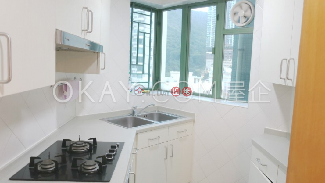 Luxurious 3 bedroom with parking | For Sale, 10 Tai Hang Road | Wan Chai District Hong Kong | Sales HK$ 21.5M