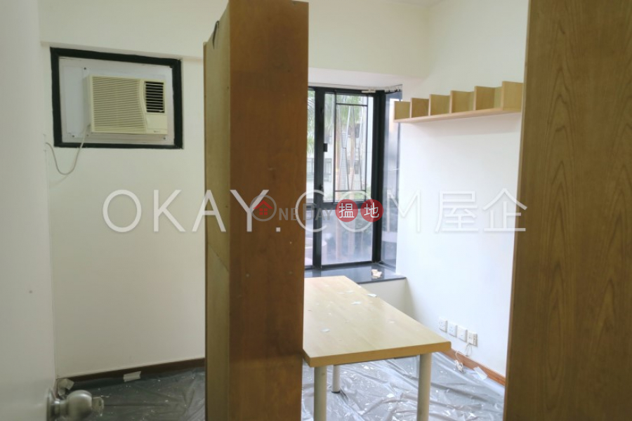 HK$ 39,000/ month, The Grand Panorama, Western District, Rare 3 bedroom in Mid-levels West | Rental