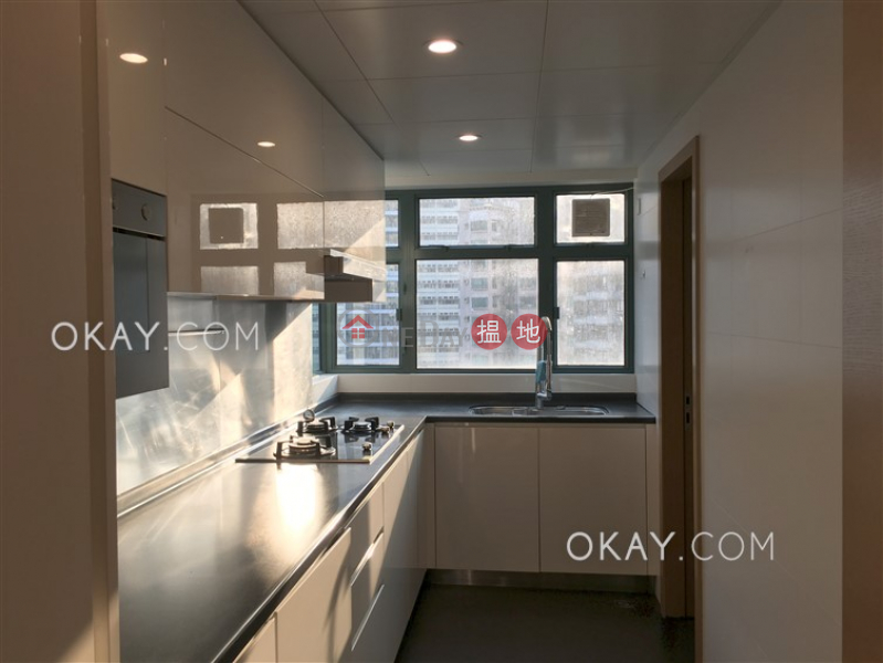 HK$ 57,000/ month | 80 Robinson Road, Western District | Tasteful 3 bedroom on high floor with harbour views | Rental