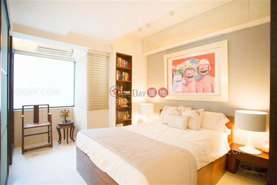 HK$ 57,000/ month | Mountain View Court, Western District, Unique 1 bedroom with terrace | Rental