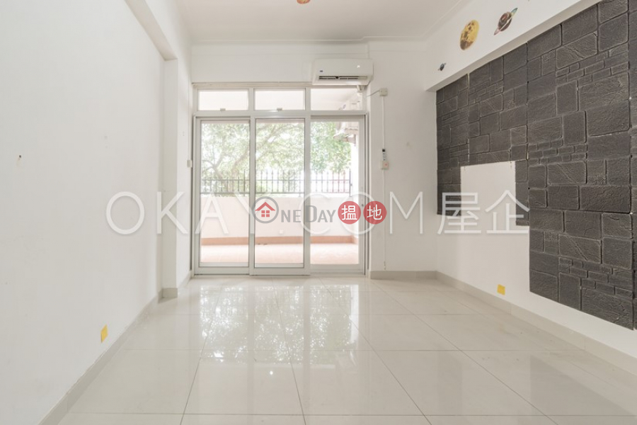 HK$ 52,000/ month, Morning Light Apartments, Central District | Tasteful 3 bedroom with balcony | Rental