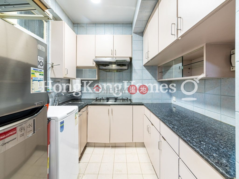 3 Bedroom Family Unit at 56 Bonham Road | For Sale | 56 Bonham Road | Western District | Hong Kong, Sales, HK$ 8.2M