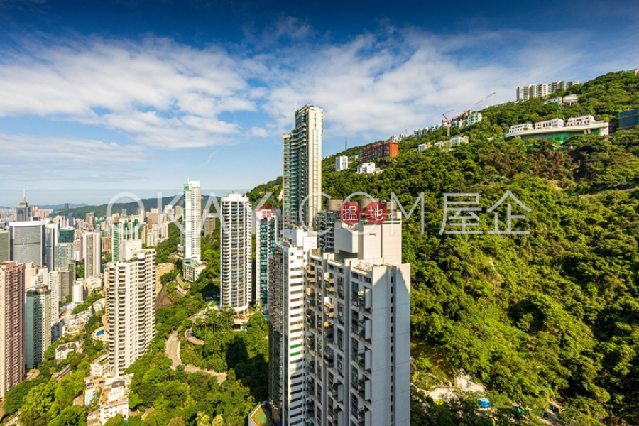Lovely 3 bedroom on high floor with parking | For Sale | Clovelly Court 嘉富麗苑 Sales Listings