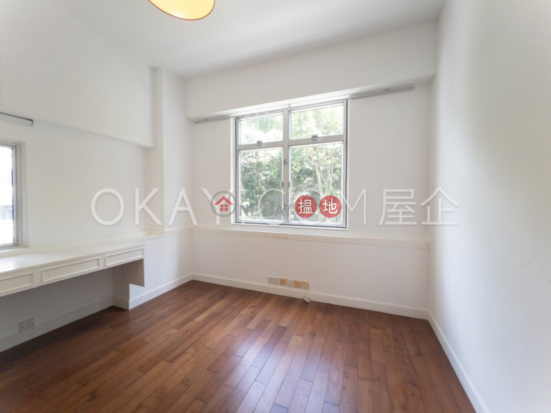 Efficient 3 bedroom with parking | For Sale | Monticello 滿峰台 Sales Listings
