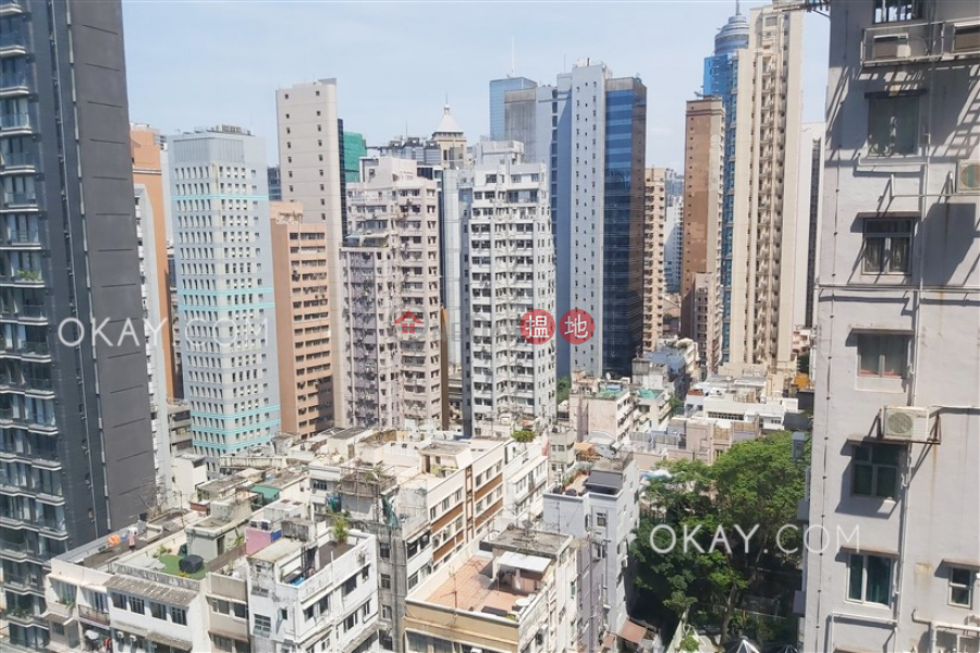 Centre Point, Middle Residential | Rental Listings, HK$ 25,000/ month